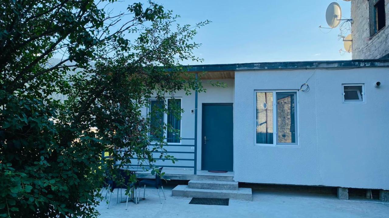 Lela Guest House Mestia Exteriér fotografie